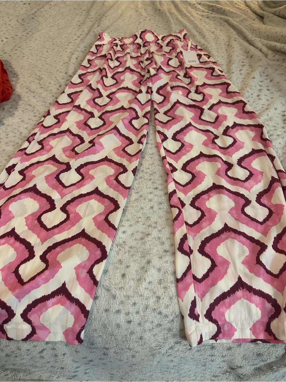 NWT Rose & Olive Pink Patterned Wide-Leg Pants